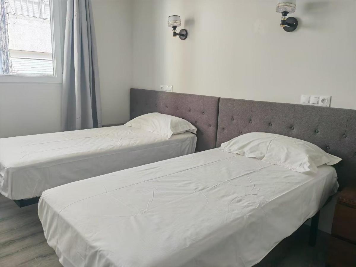 Hostal Golden 21*** Мадрид Экстерьер фото